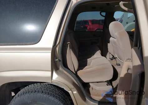 2005 Chevrolet Tahoe Ls из США, поврежденный, VIN 1GNEC13V55R148410